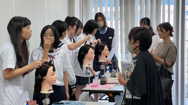 美容室のバックアップ